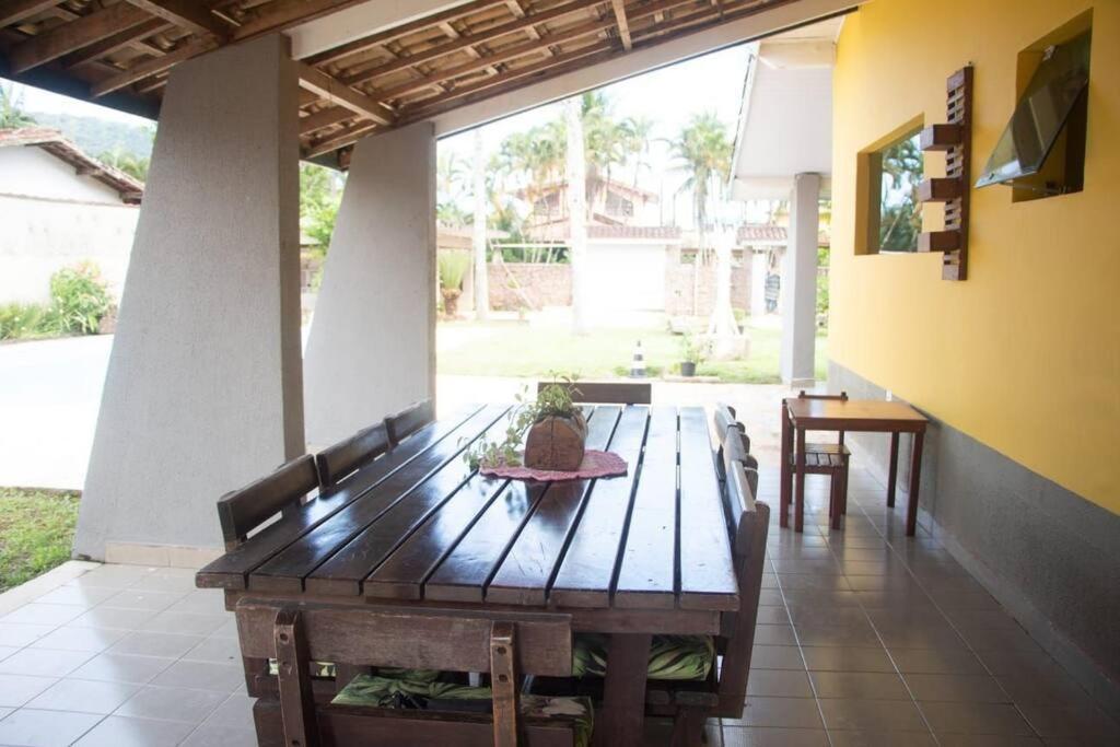 Villa Tavares - Casa Com Piscina Na Praia Da Lagoinha Убатуба Экстерьер фото